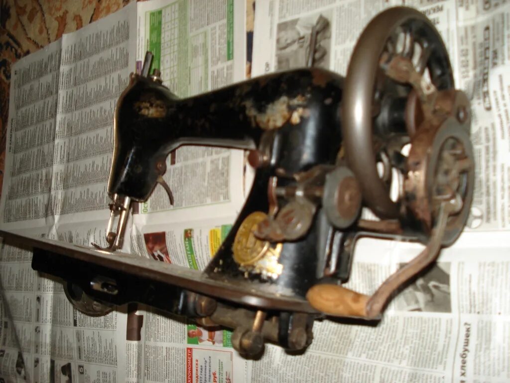 Старый челнока зингер. Зингер 1907. Зингер швейная машина 1907. Челнок Зингер. Шв.машинка Зингер 1191d200a.