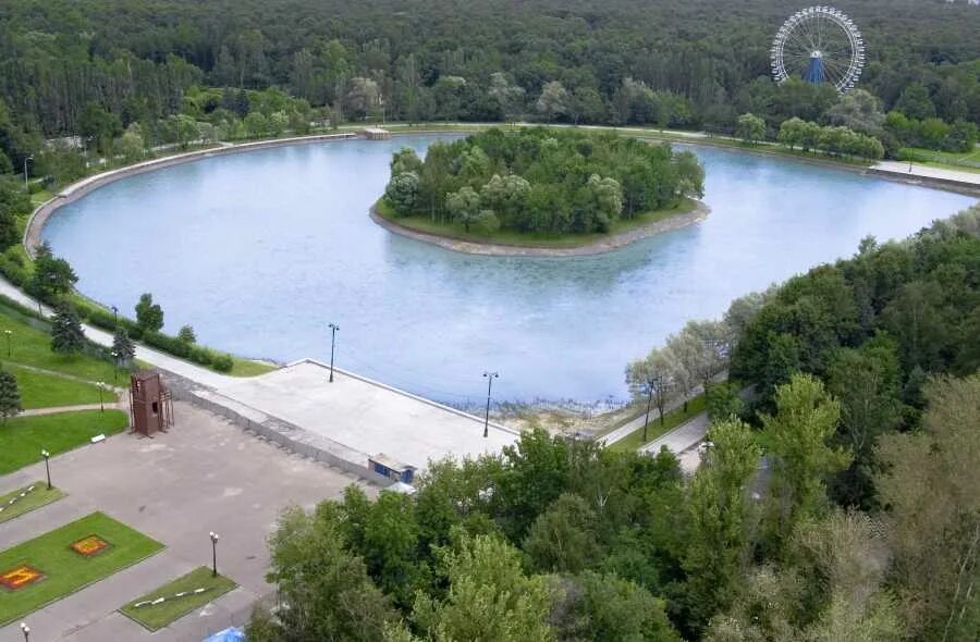 Соколиная гора парк. Пруд Соколиная гора. Круглый пруд в Измайловском парке. Соколиная гора пруд Москва. Пруд глагол