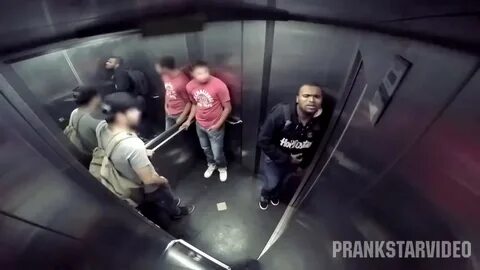 Камера в лифте видео