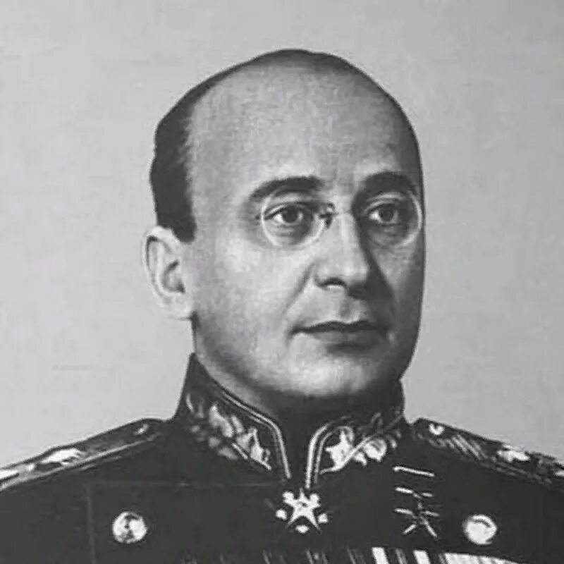 Берий политик