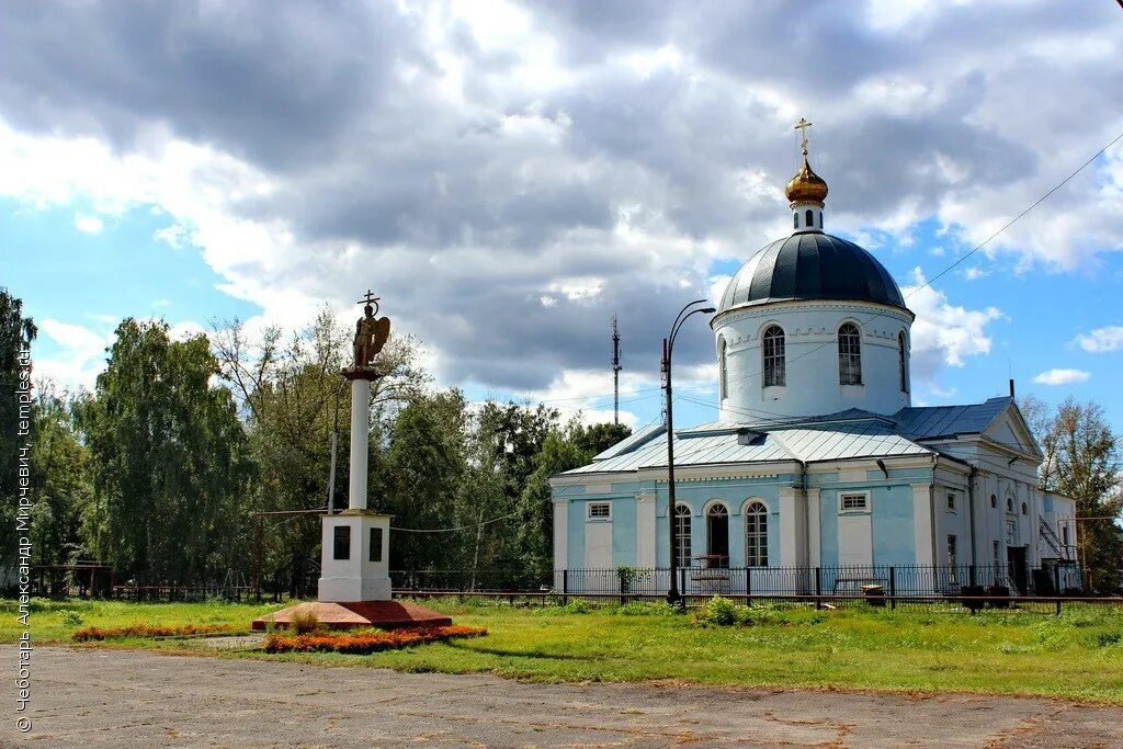 Христорождественский храм Уварово. Храм в Уварово Тамбовская область. Уварово храм Тамбовская область Церковь.