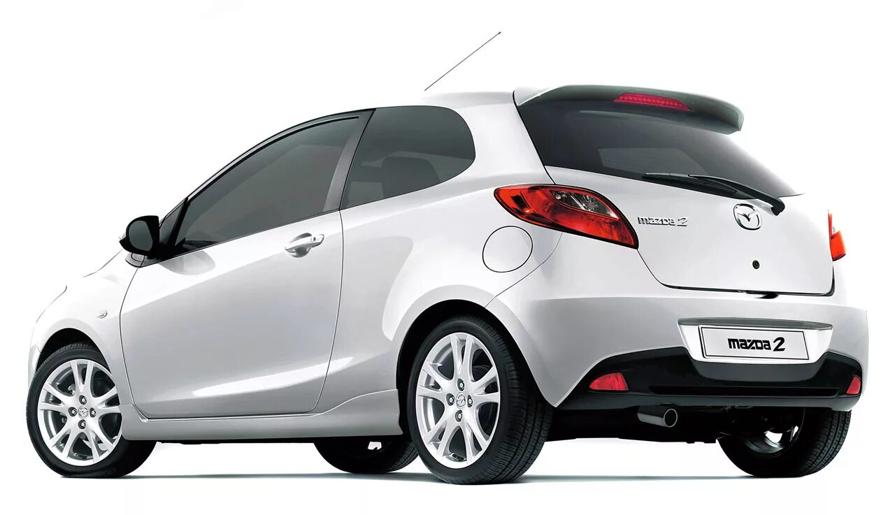 Форд фиеста 2012. Опель 2015. Toyota yaris 5. Киа рио хэтчбек 2012. Авто хэтчбеки автомат.