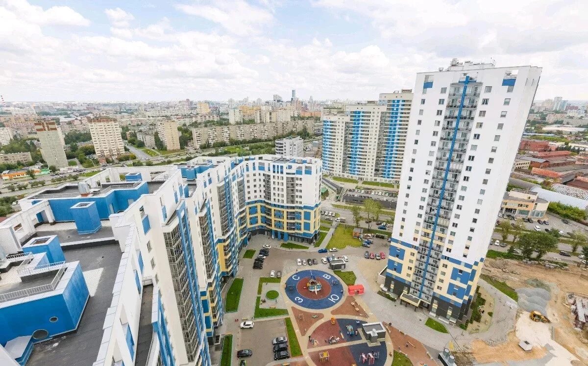 Улица репина екатеринбург. Репина 52. Жк флагман екб. Екб репина 52. Репина, 52.