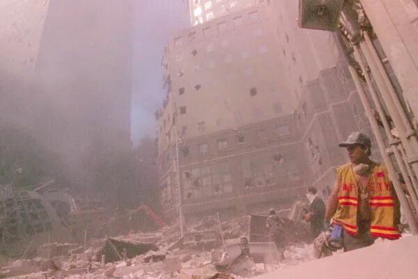 Маск 11 сентября. Инцидент 2001 11 сентября. 11 Сентября 2003 года теракт. Рейс 11 American Airlines 11 сентября 2001 года.