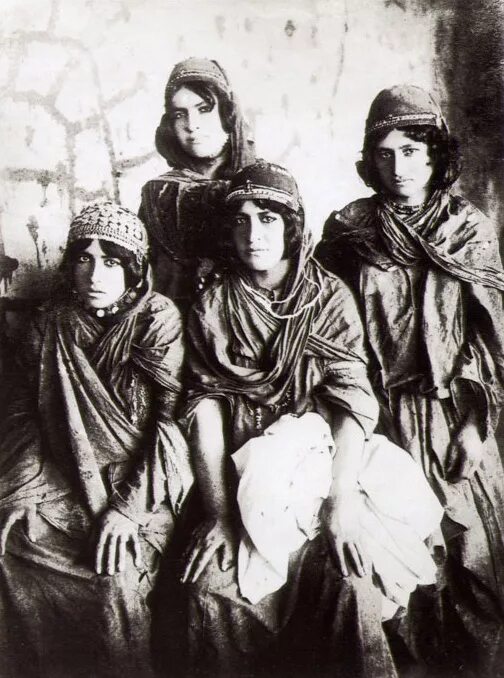 Women and kid, Qajar Iran Iran culture, Iran pictures, Persian princess