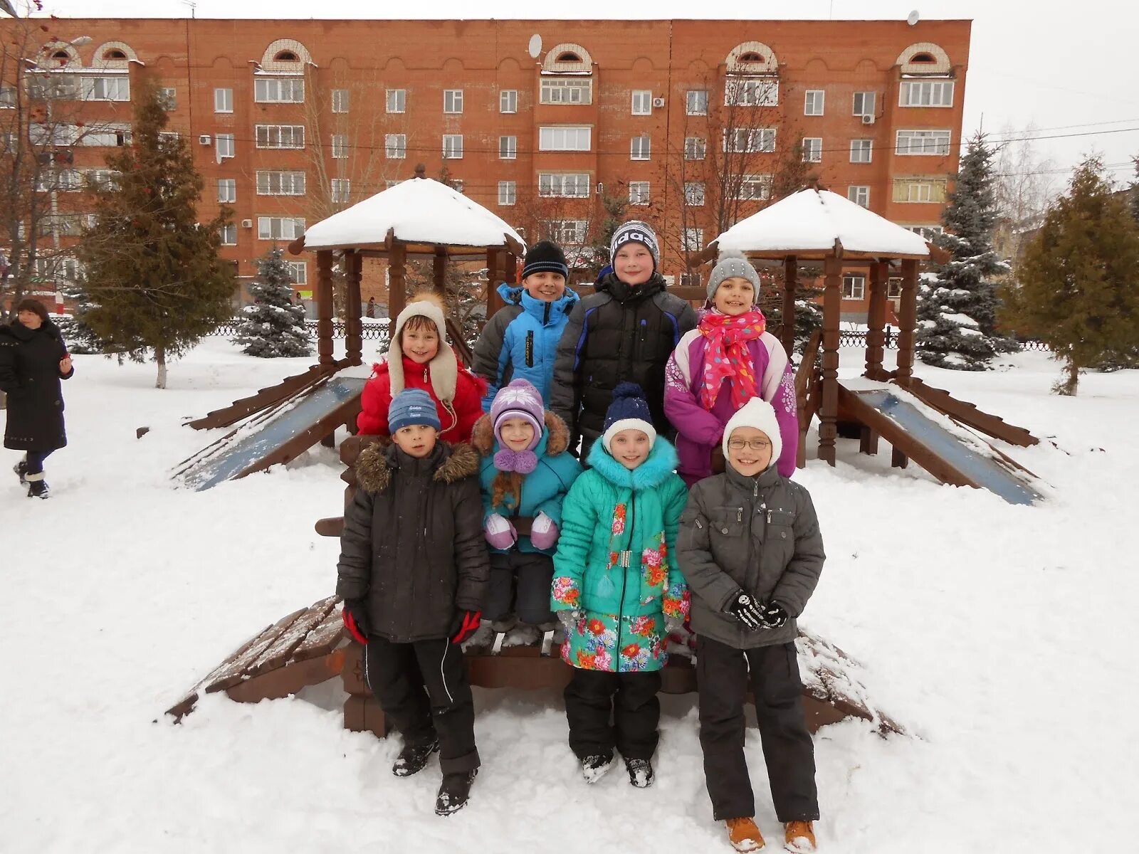 школа 12 бузулук. школа 1 имени басманова. и басманова. гимназия 1 город бузулук учителя. школа 3 бузулук учителя.