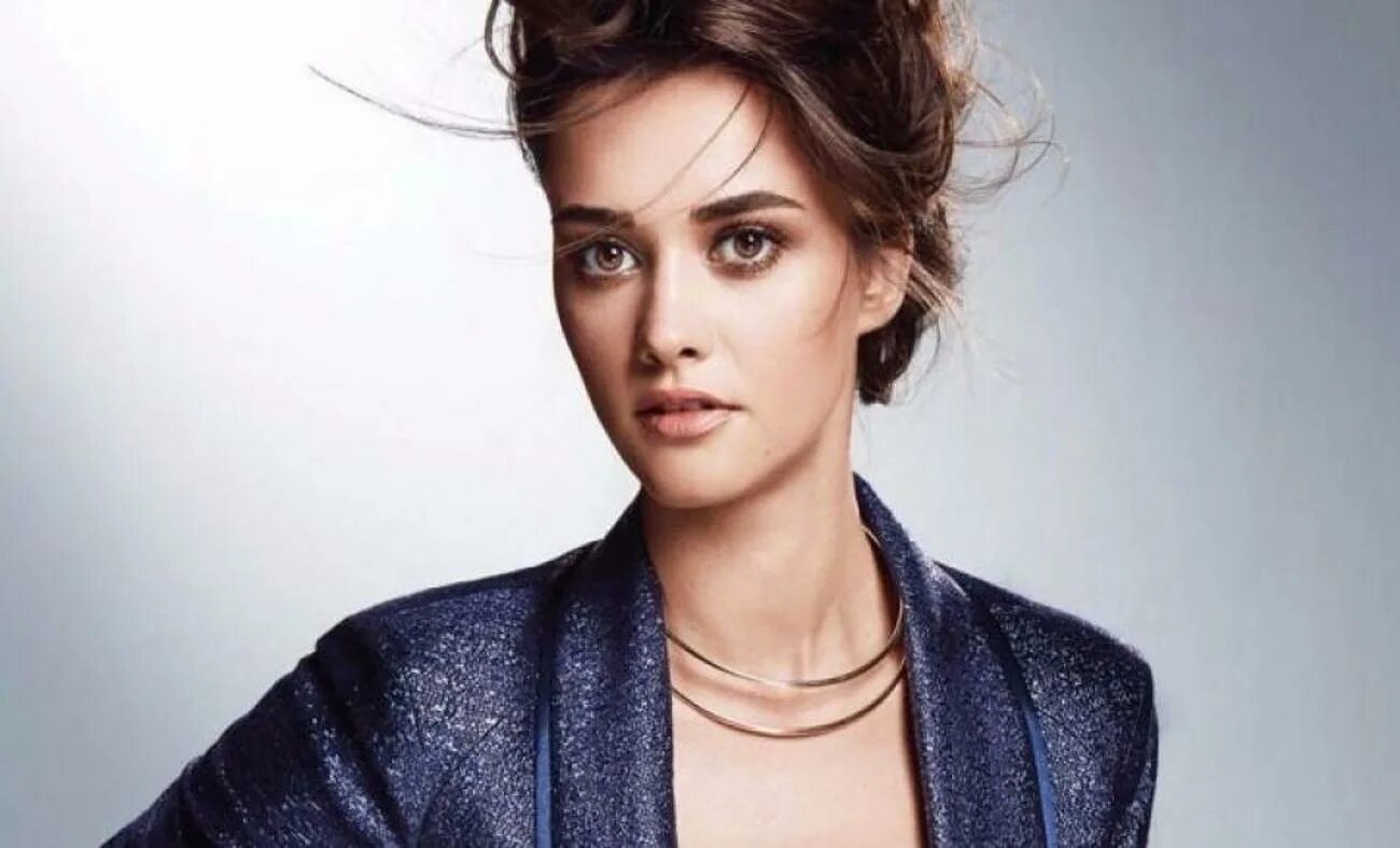 Турецкая актриса бенсу. Ханде сорал актриса. Ханде сорал. Ханде сорал фото. Турецкая актриса бенсу.