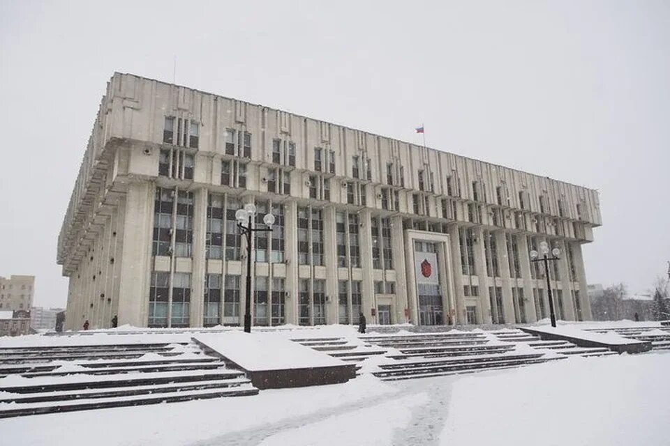 Главное управление кадров правительства тульской. Тула здание правительства год постройки. Правительство тулы сверху. Тула здание правительства. Главное управление кадров правительства тульской.