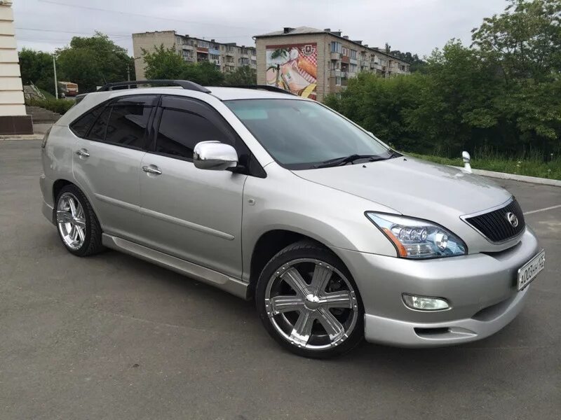 Toyota Harrier r20. Toyota Harrier 30. Тойота Харриер 1 поколение на 18 дисках. Тойота Харриер белый жемчуг 2001.