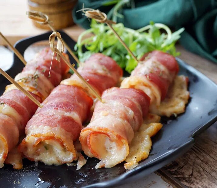 Рецепт куриного филе в беконе в духовке. Рецепт куриного филе в беконе в духовке