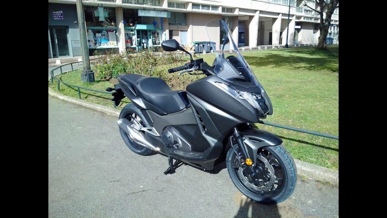 Макси скутер хонда интегра 750сс. Максискутер хонда integra 750. Максискутер хонда integra 750. Honda integra скутер. Хонда интегра 750 скутер.
