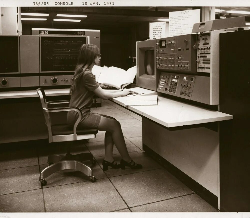 Ibm сша. Компьютер ibm system/360. ibm system/360 model 67. ibm 360 поколение эвм. интерфейс ibm system/360.