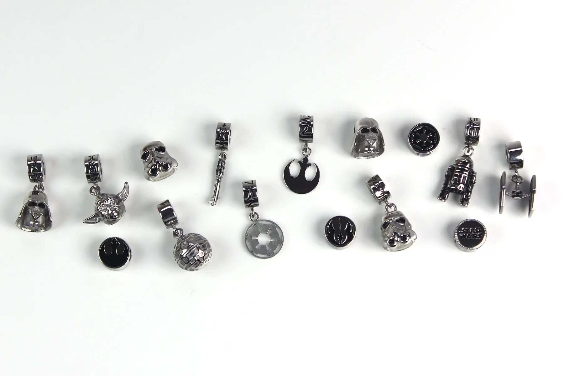 амазонит, галтовка 3,5-5 см. бусы из разноцветных камней. шарм бедс бусины интернет магазин. шармы из натуральных камней. серьги ажурные золото.