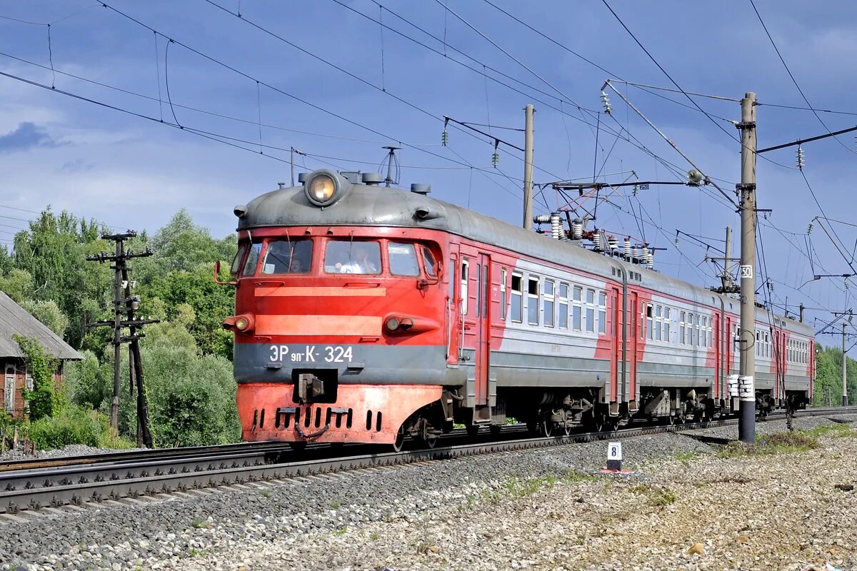 Эр 9 е elektrovoz. П 9 е. Электропоезд эр9е. Эр9 электропоезд. Электропоезд эр9е.