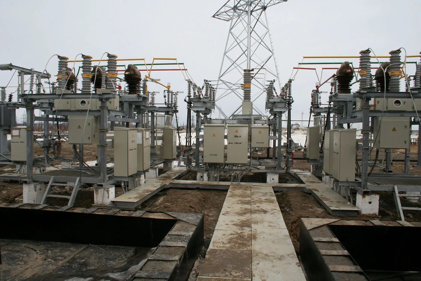 Трансформаторная подстанция 110/35 кв. Ору 110 кв подстанции. Сооружение открытого распределительного устройства. Ору 220 кв. Подстанция трансформаторная 110 кв.