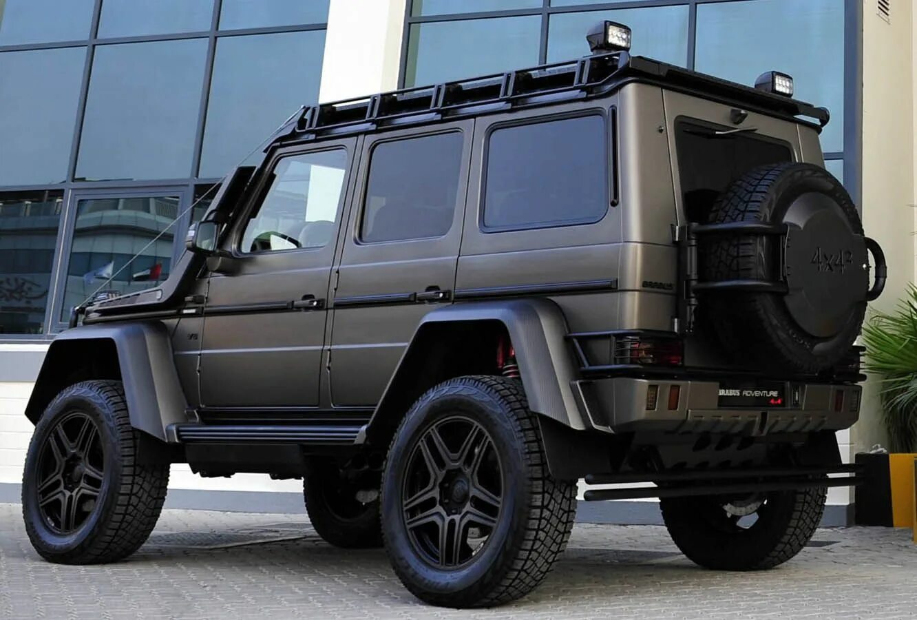 4 4 g class. Mercedes g Brabus 550 Adventure. Мерседес g63 Брабус. Mercedes-Benz g class 550 Брабус. G63 Brabus 4x4.