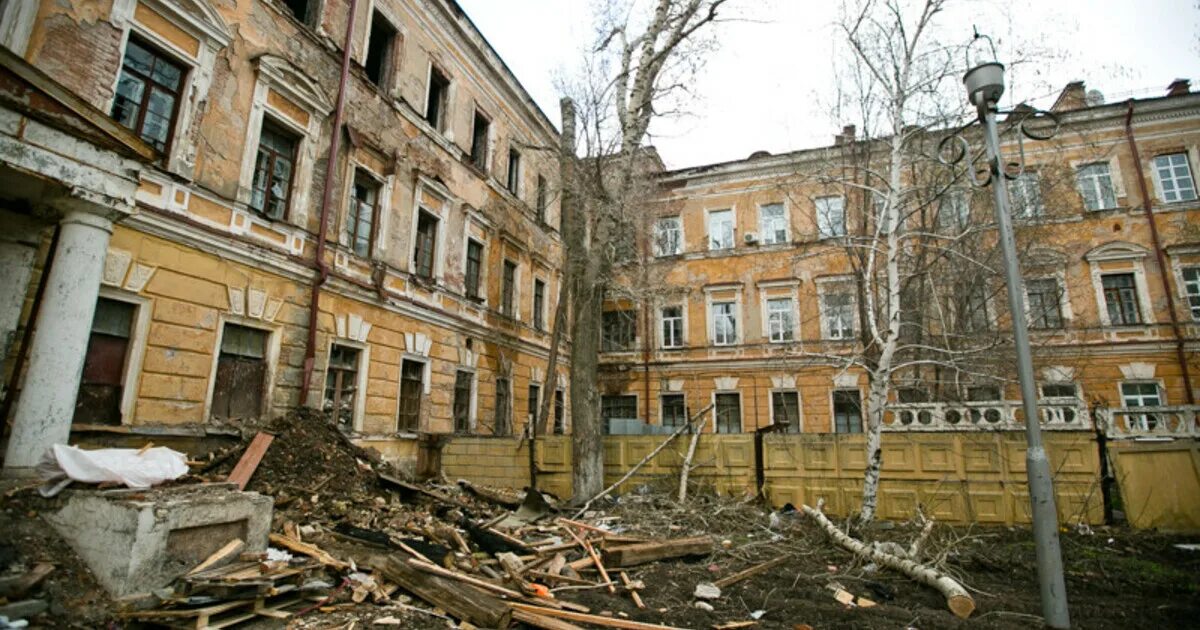 Училище Гагарина в Оренбурге. Летное училище Гагарина в Оренбурге сейчас. Оренбург летное училище Гагарин. Летное училище Оренбург Советская 1. Оренбургского военного авиационного училища