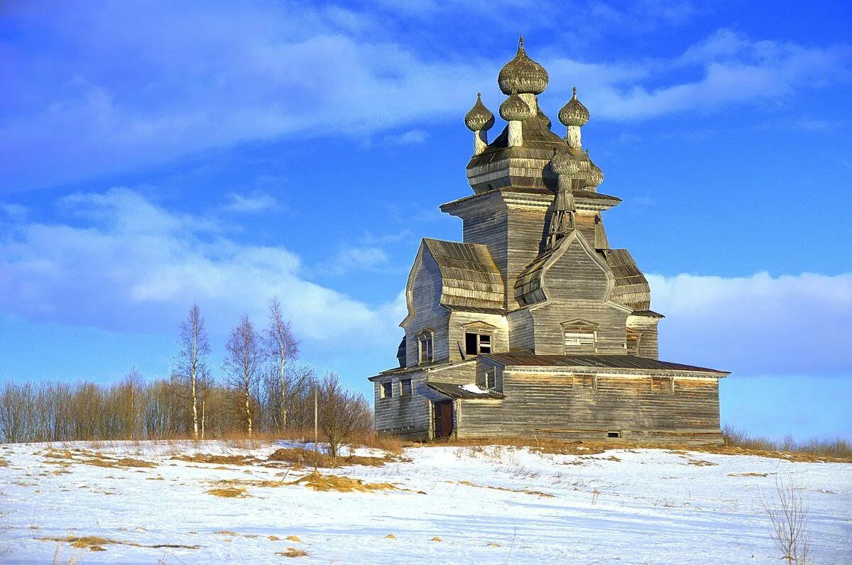 Онега северное. Подпорожье храм Владимирской иконы Божией матери. Владимирская Церковь в Подпорожье Онежского района. Храм Владимирской иконы Божией , деревня Подпорожье. Церковь иконы Владимирской Божией матери в Архангельской области.