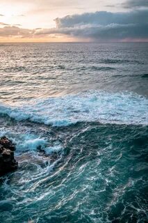 Картинка на телефон вертикальная море