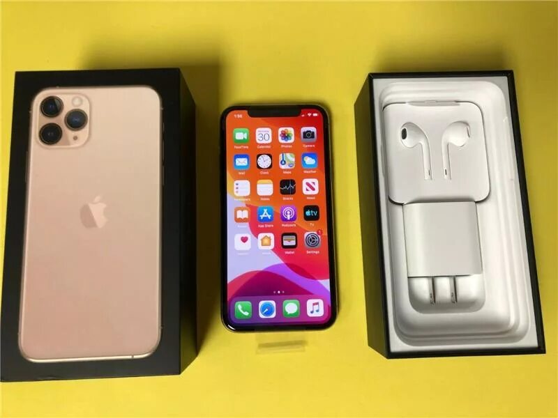 Айфон оригинал где дешевле. Iphone 11 pro max 64gb. iphone 11 pro max 128gb. iphone 11 pro max 256gb. айфон 11 промакс золотой 256гб.
