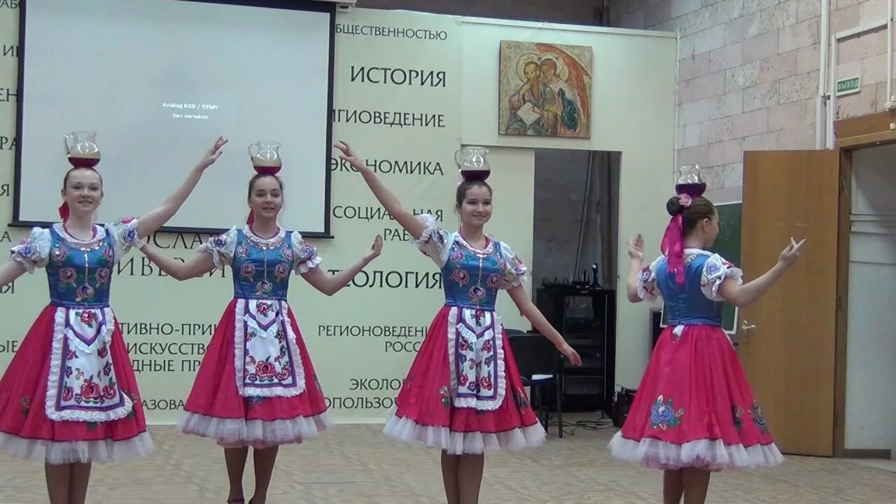 Макияж для грузинского танца. Армянские танцы. Кувшины для национальных танцев. Арабский танец кофе. Русский народный танец калинка движения.
