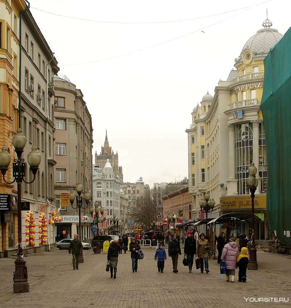 Арбатская улица москва. Старый Арбат Москва. Арбат ("старый Арбат"). Арбат стрит Москва. Улица старый Арбат Моска.