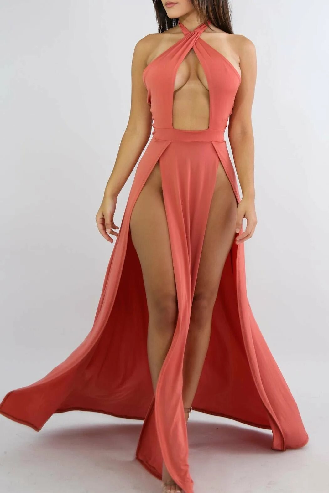 Платье с разрезом