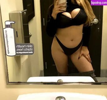 Ameliawettengel  Amelia-wet-angel слитое обнаженное фото с Онлифанс и Патр...