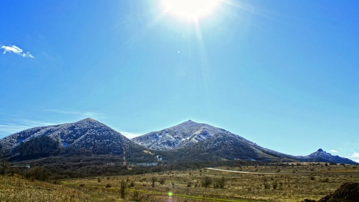 Город лермонтов гора бештау. Бештау лермонтов. Город лермонтов гора бештау. Гора шелудивая пятигорск. Гора шелудивая минеральные воды.