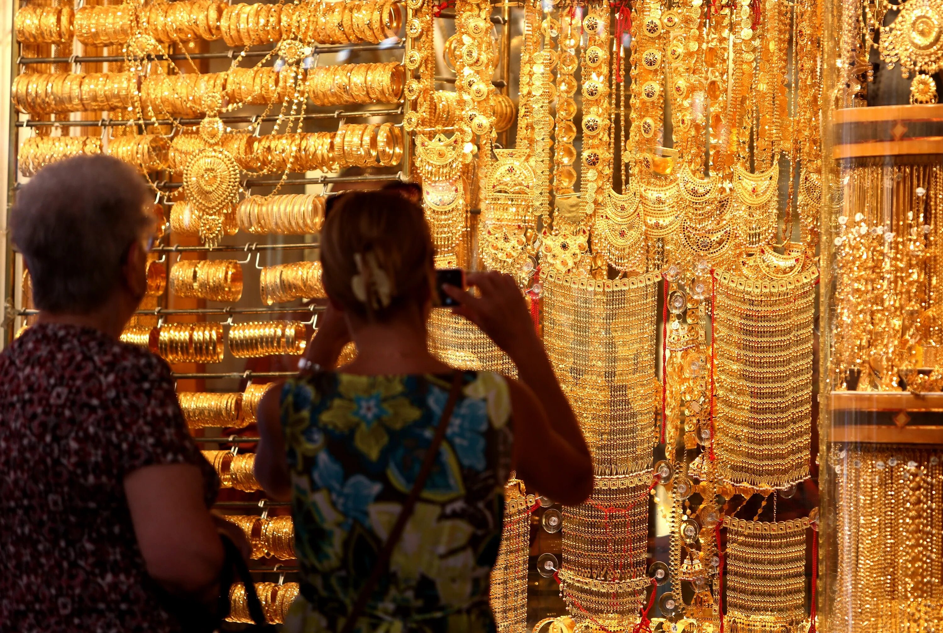 Золотой рынок (dubai city of gold). Золотой базар в дубае. Дубайский золотой. Gold souk дубай. Золотой рынок.