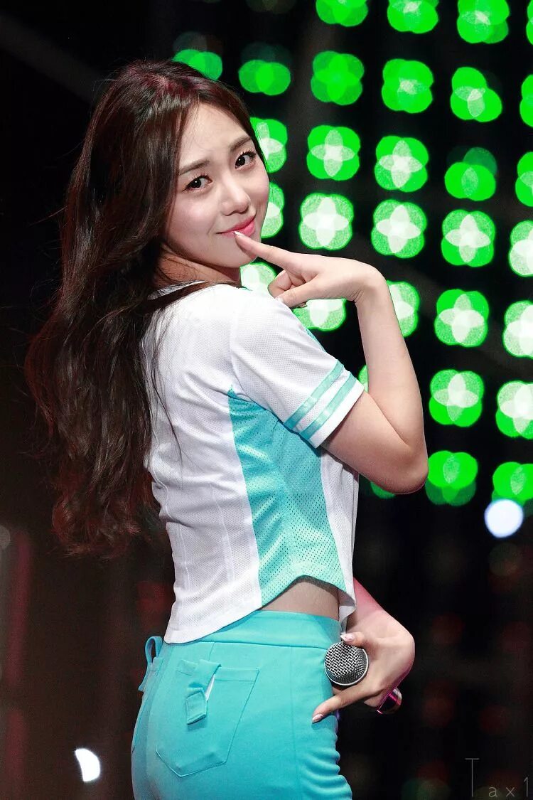 Aoa mina. Aoa мина. квон мин а. квон мина. айдол мина аоа.