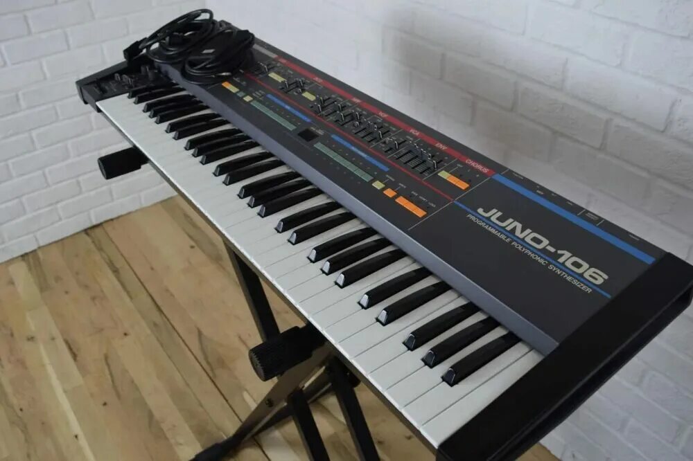 Juno model. Roland juno 106. roland juno x. roland juno d. ts-75 пианино.