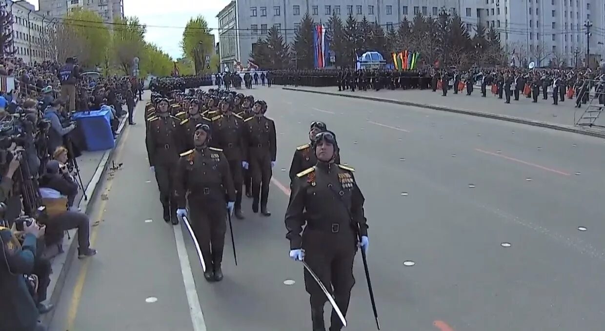 12 мая 2024 праздник. Парад в честь дня Победы Хабаровск 2022. Парад Хабаровск 2018. Парад Хабаровск 2021. Тренировки парада в Хабаровске.