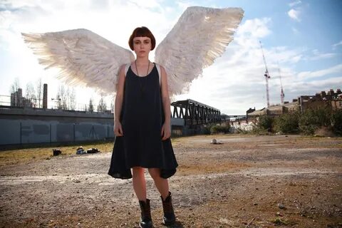 The gritty fragility of Tim Kavanagh's shoot with beautiful actress Ma...