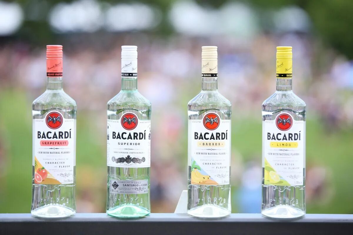 Бакарди. Bacardi superior carta blanca. Bacardi спб. Бакарди ром белый с малиной. Bacardi спб.