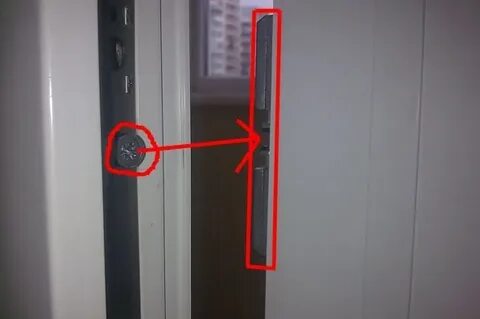 Как закрыть дверь со стороны балкона