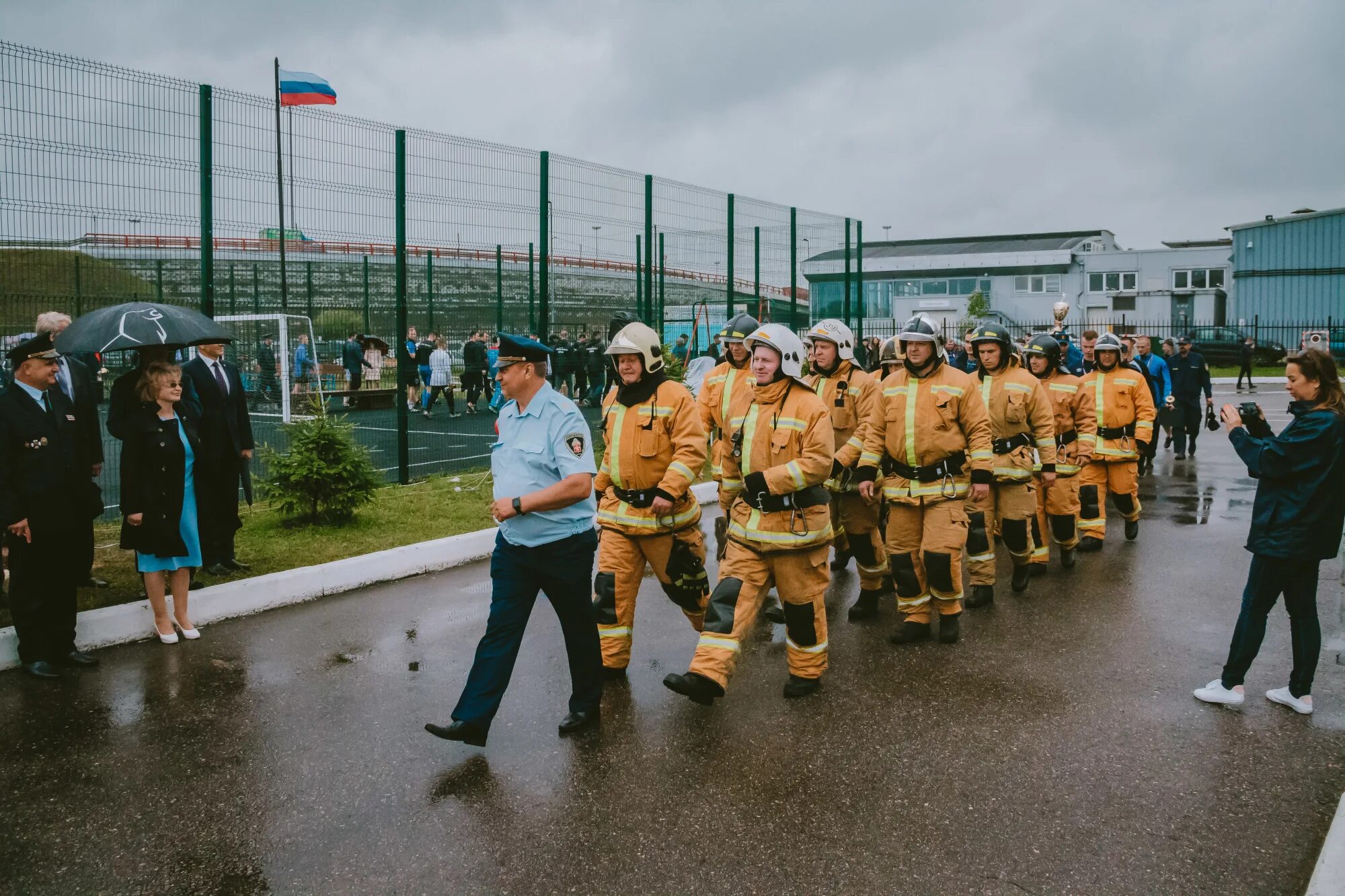Пожарная охрана санкт-петербурга. Юбилей пожарного отряда. Директора пожарно-спасательных отрядов спб. Мчс санкт петербург пожарники. Пожарно спасательный отряд спб.