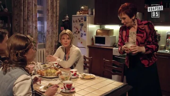 Юлия меньшова в сериале между нами. Между нами девочками 9. Между нами, девочками 2013. 1 серия. Между нами девочками сериал.