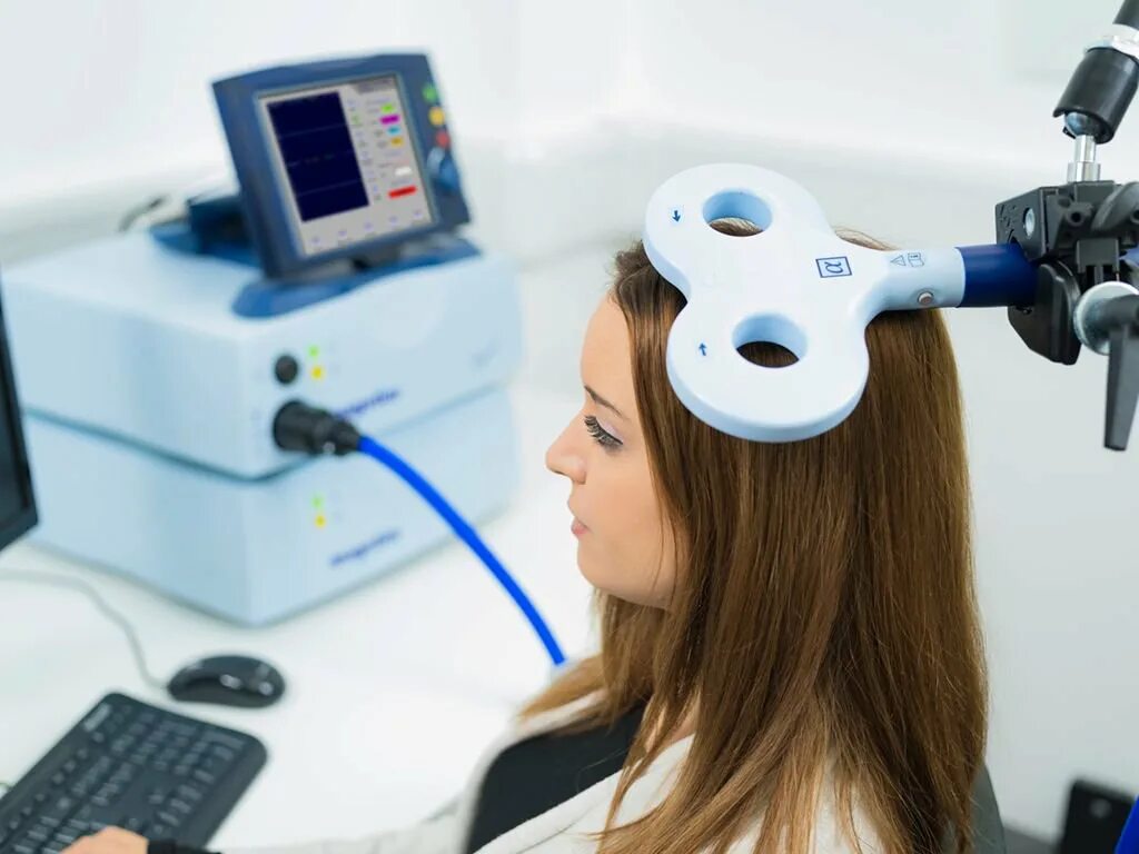 Тмс транскраниальная магнитная. Магнитная стимуляция тмс. transcranial magnetic stimulation tms. транскраниальная электростимуляция.