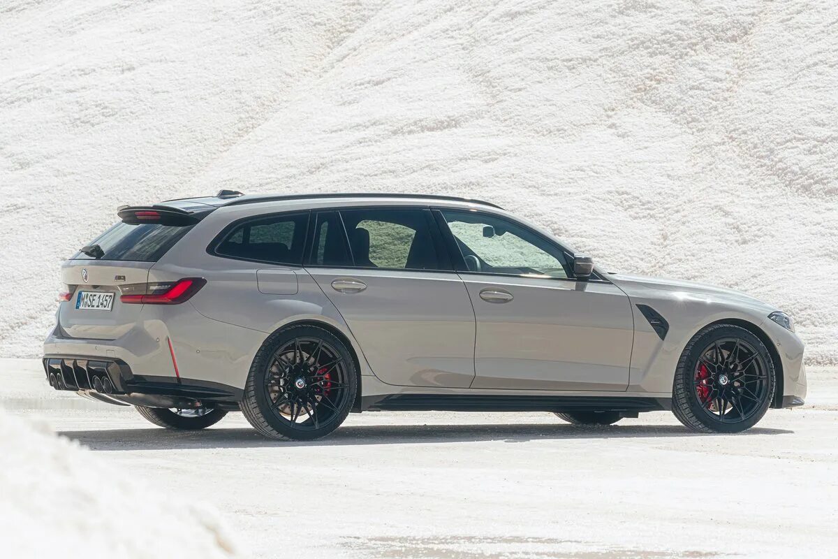 Бмв туринг 2025. M3 touring 2025. бмв м3 универсал 2025. bmw 3 touring 2025. bmw m3 touring 2025.