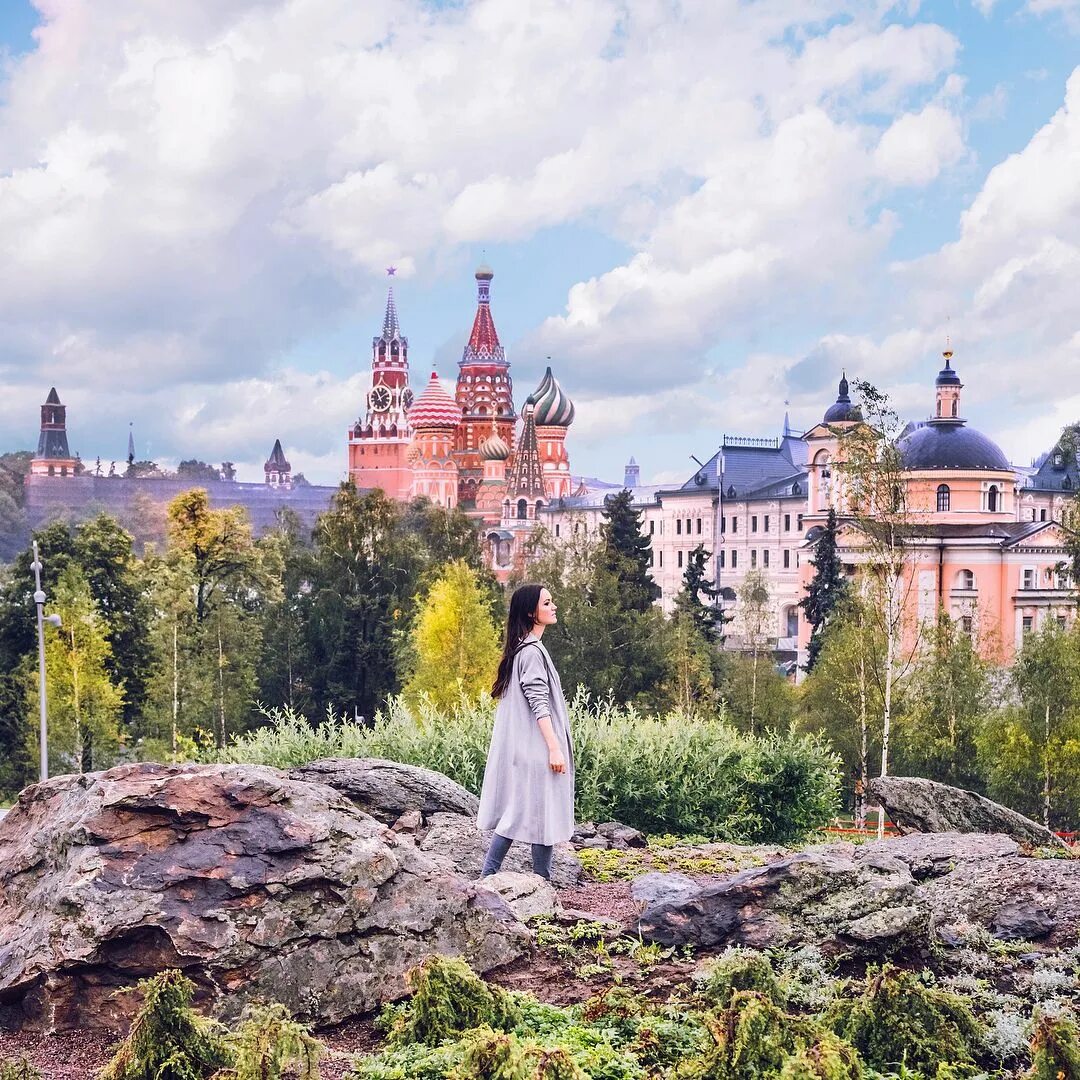 Москва фотогеничная. Парк Зарядье. Парк Зарядье в Москве. Парк Зарядье красивые места. Парк усадьба Зарядье.