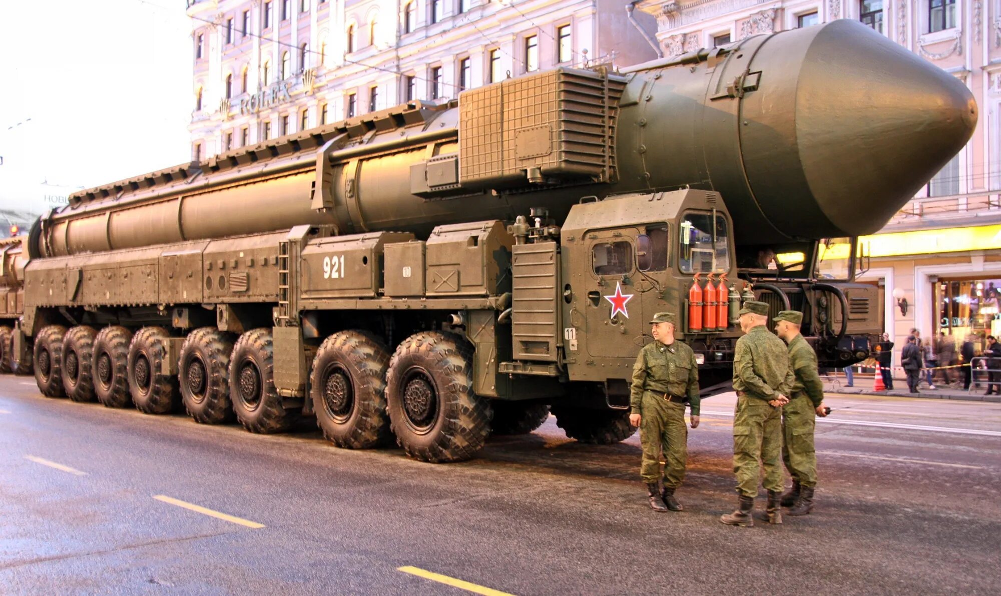 Есть бомба сильнее. РТ-2пм2 «Тополь-м». РТ-2пм «Тополь» (SS-25);. РТ-2пм2 «Тополь-м» (SS-27). Ядерная ракета РС-24 «Ярс».