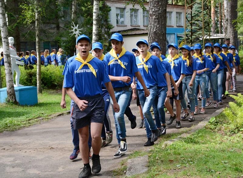 работа иваново смены. сигарета на конфету акция молодая гвардия. перемена в школе фото. работа иваново смены. работа иваново смены.