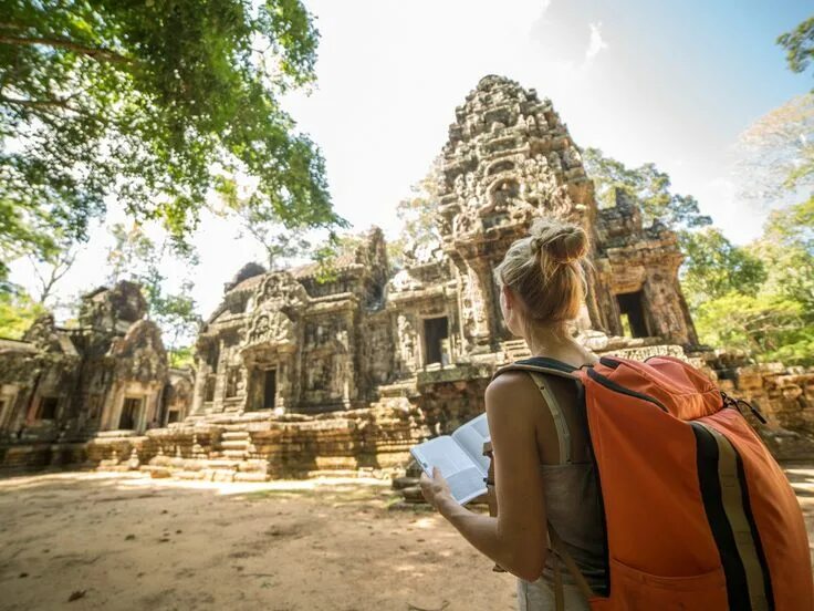 Селфи из анкор ват. Камбоджа туристские центры. Cambodia wallpapers. Туры в камбоджу с перелетом. Камбоджа храм ангкор.