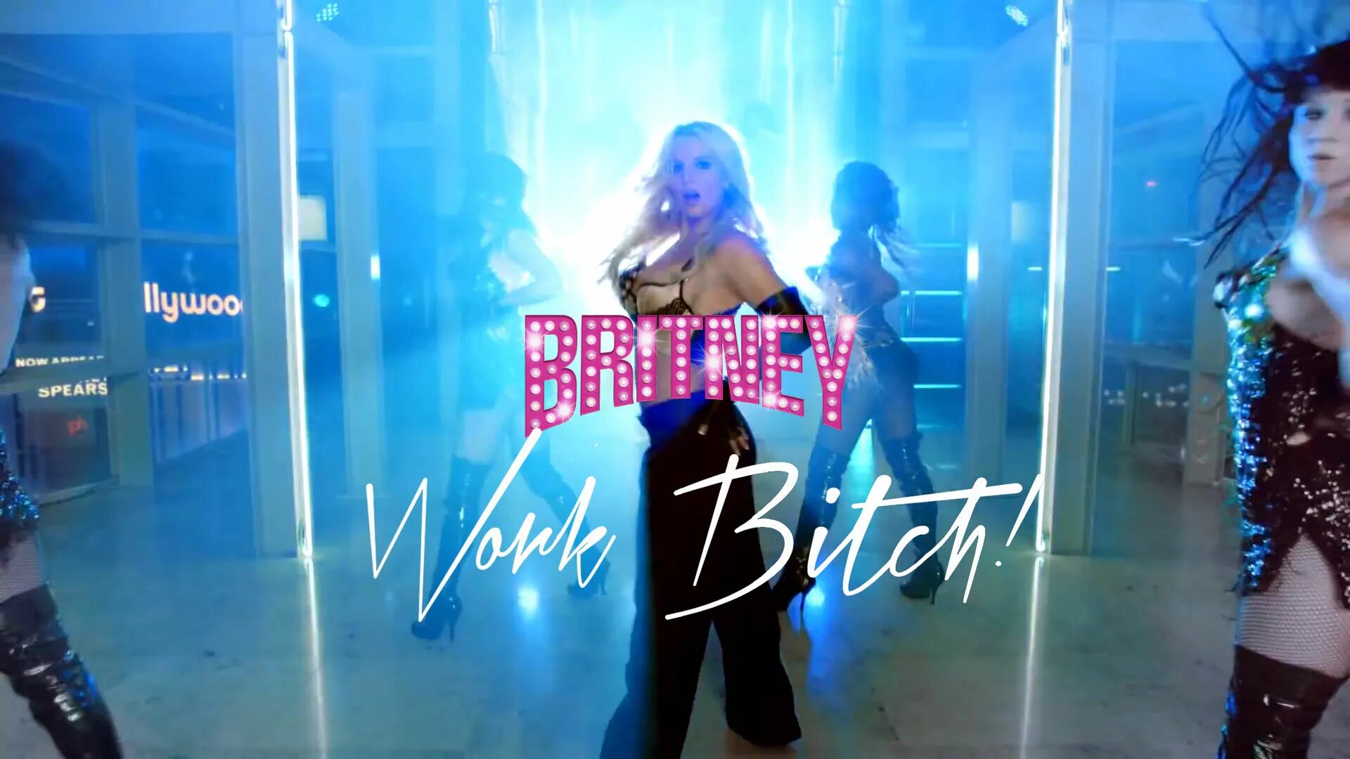 Britney spears work bitch. Бритни спирс work. Britney spears обложка. Работа на пляже. Отпуск фото.
