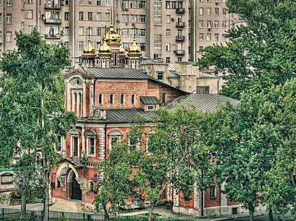 Московские красные дома