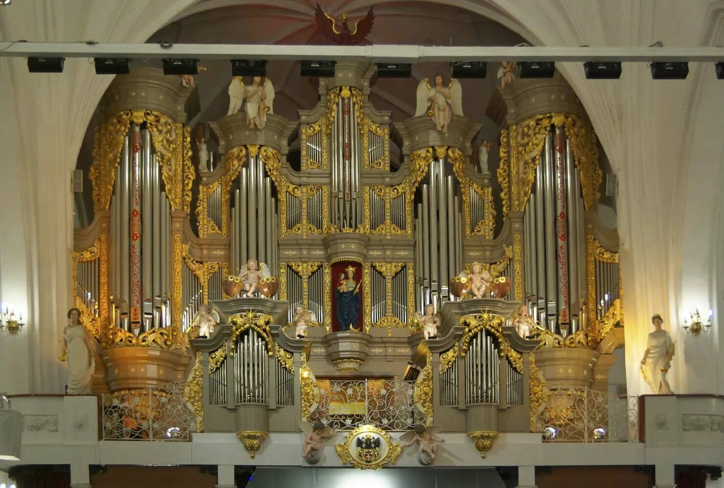 Орган в калининграде купить билет. Калининград органный концерт в кафедральном соборе.