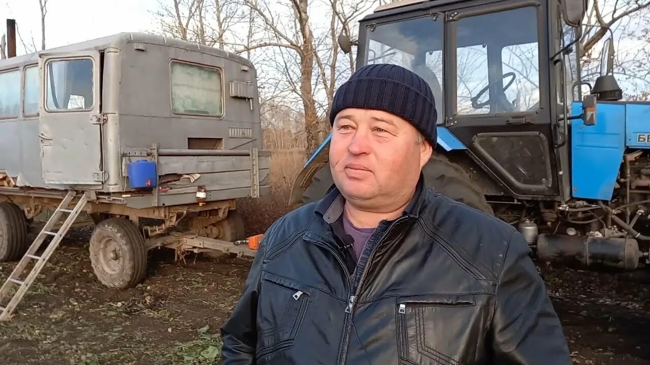 Школьники помогли колхозу собрать 4840 кг. Школьники помогли колхозу собрать 4840 кг