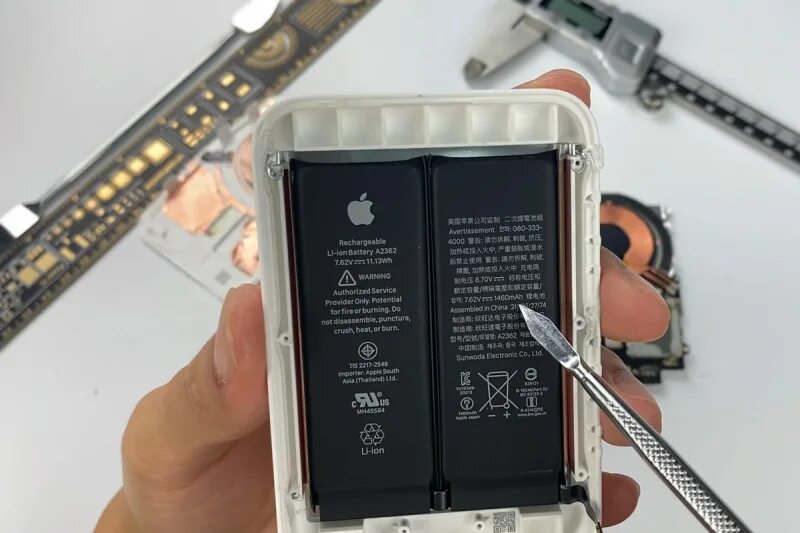 Аккумулятор Apple MAGSAFE Battery Pack. Повербанк Apple MAGSAFE Battery Pack. Iphone Battery Pack MAGSAFE a2384. Battery Pack 2 Apple.