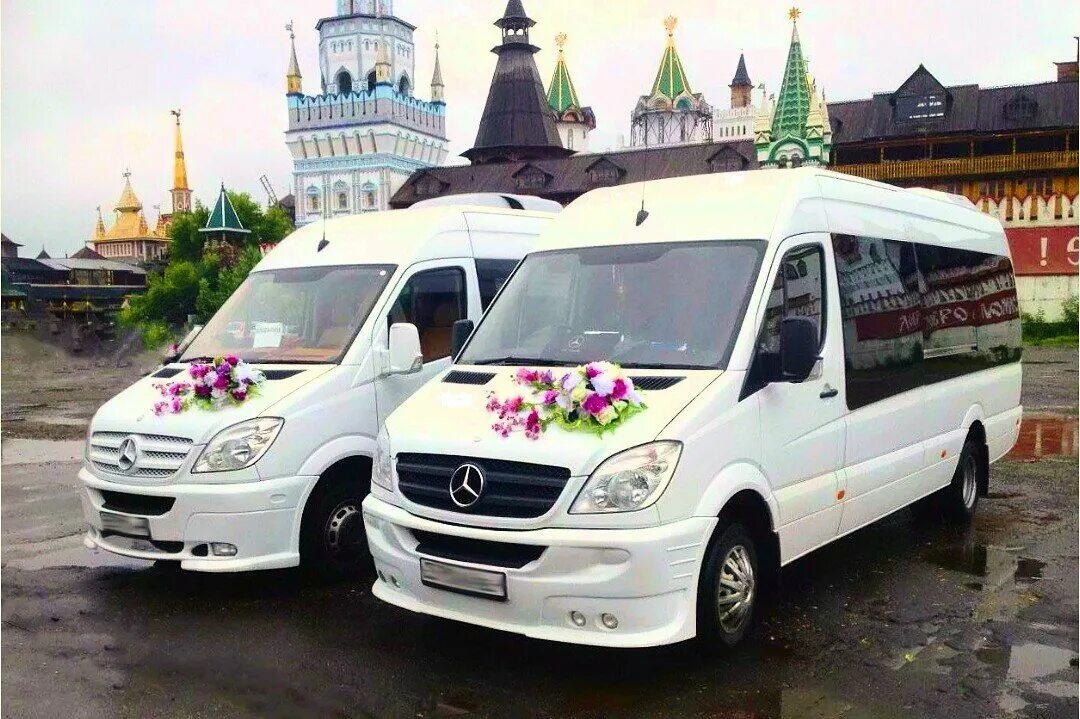 Украсить микроавтобус на свадьбу. Микроавтобус аренда с водителем на свадьбу. Украшенный микроавтобус. Минивэн на свадьбу. Mercedes sprinter свадебный.